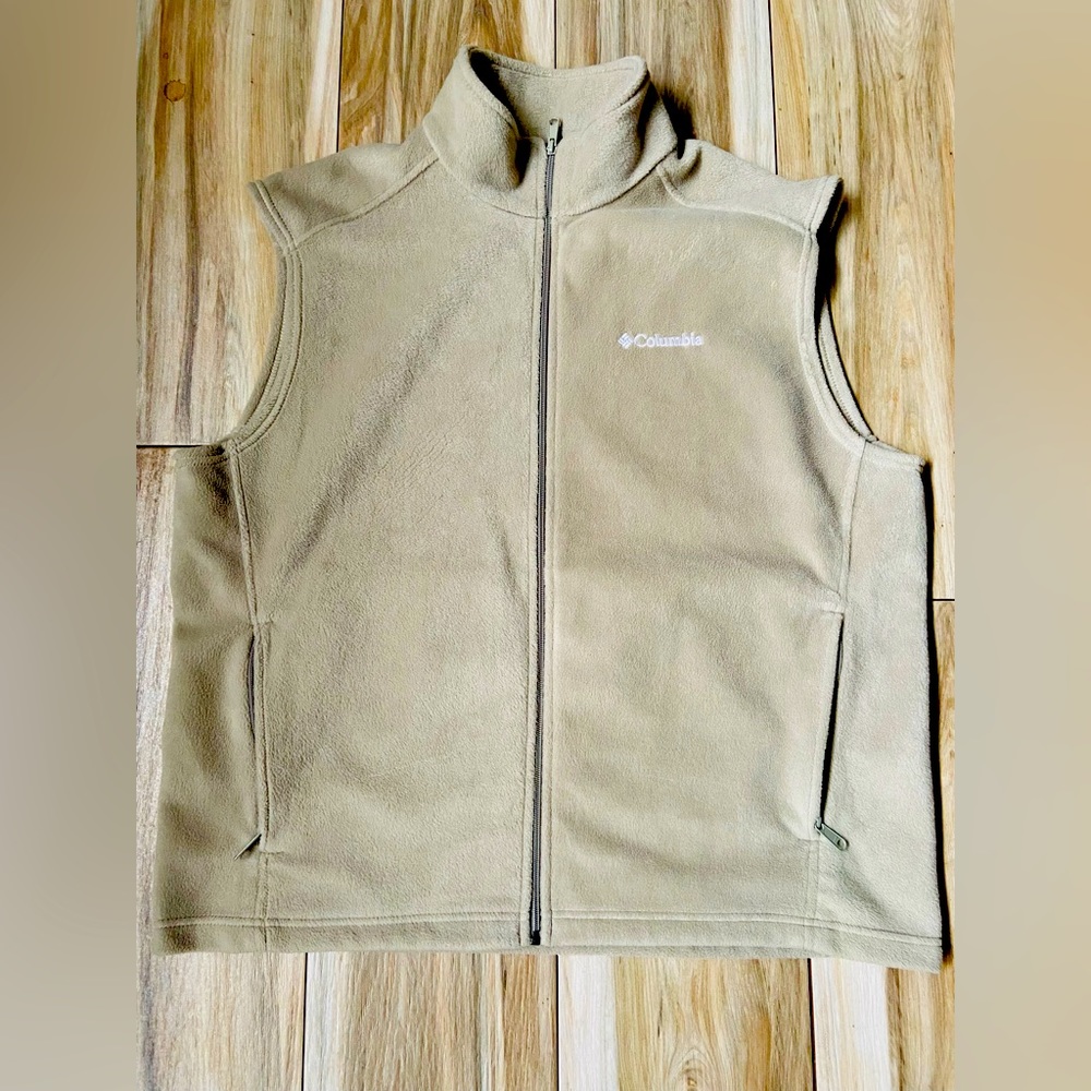 Columbia fleece vest Sz XL